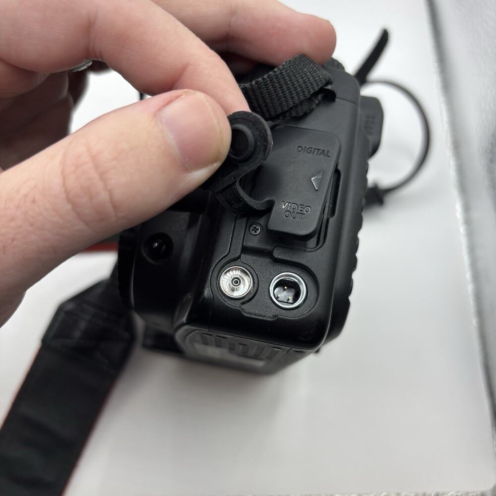 Canon EOS 20D 8.2MP Digital SLR Camera Body Black - Excellent Condition, Tested - Picture 12 of 13